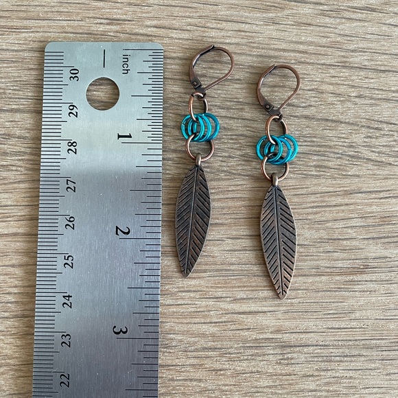 HAND CRAFTED Earrings Antiqued Copper Turquoise Metallic Rings Leaves - Picture 4 of 12